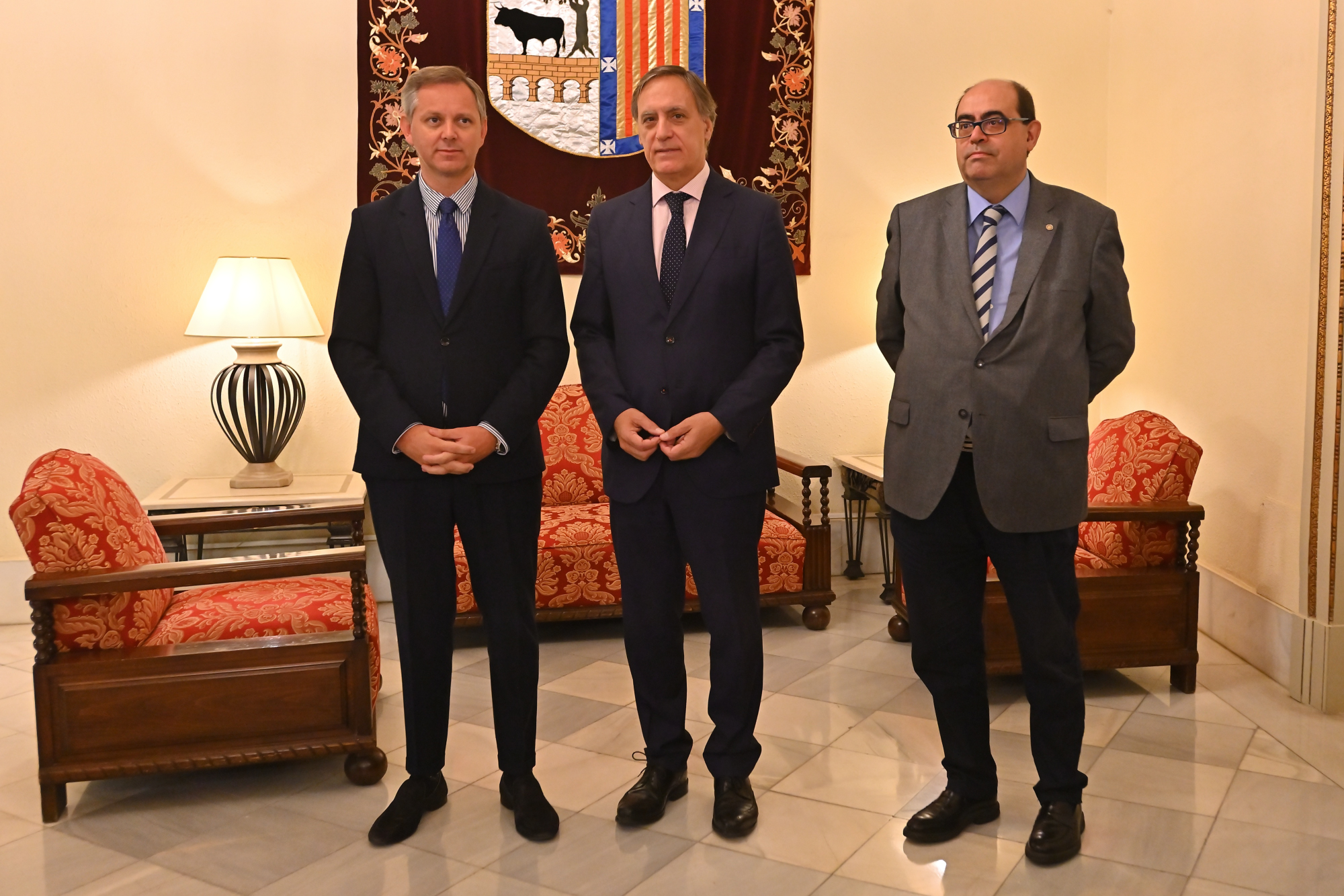 Encuentro entre el alcalde de Salamanca y el presidente de Mercasa.