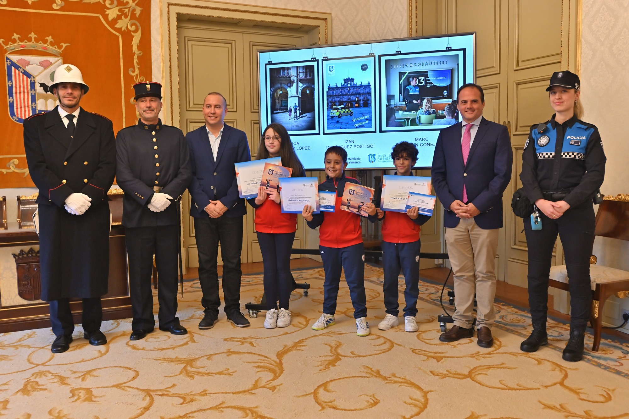 Entrega de los premios del concurso fotográfico por el 175 aniversario de la Policía Local.