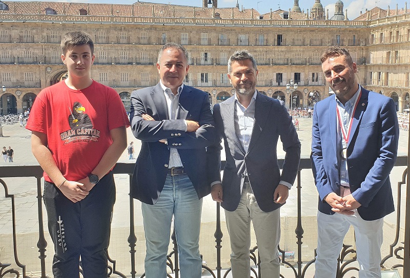 Un instante de la recepcion de hoy en el Ayuntamiento