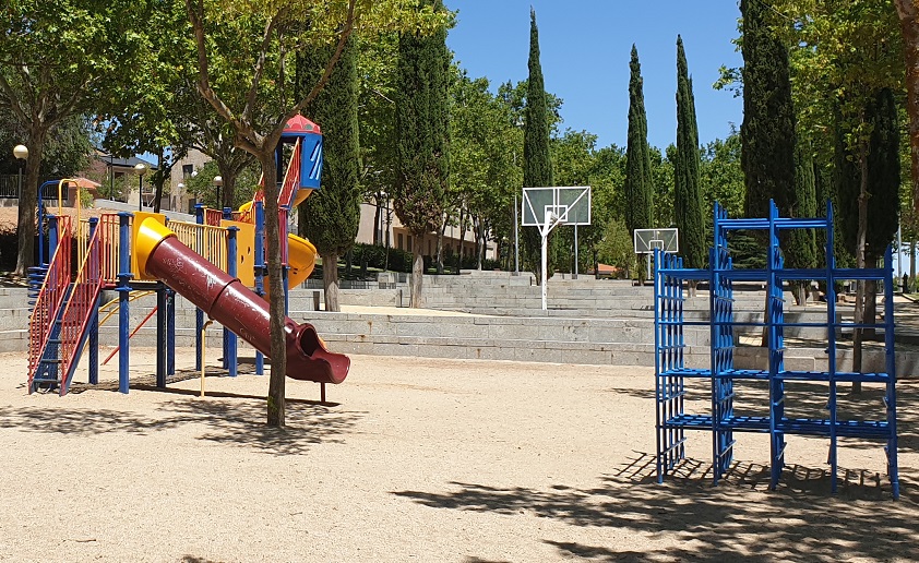 Zona de juegos infantiles de la avenida de Salamanca