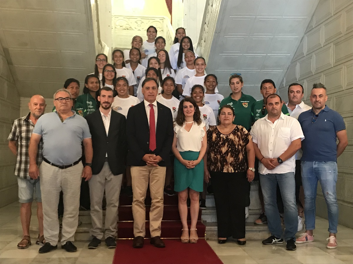 Carlos Garcia Carbayo y Maria Victoria Bermejo en la recepcion oficial