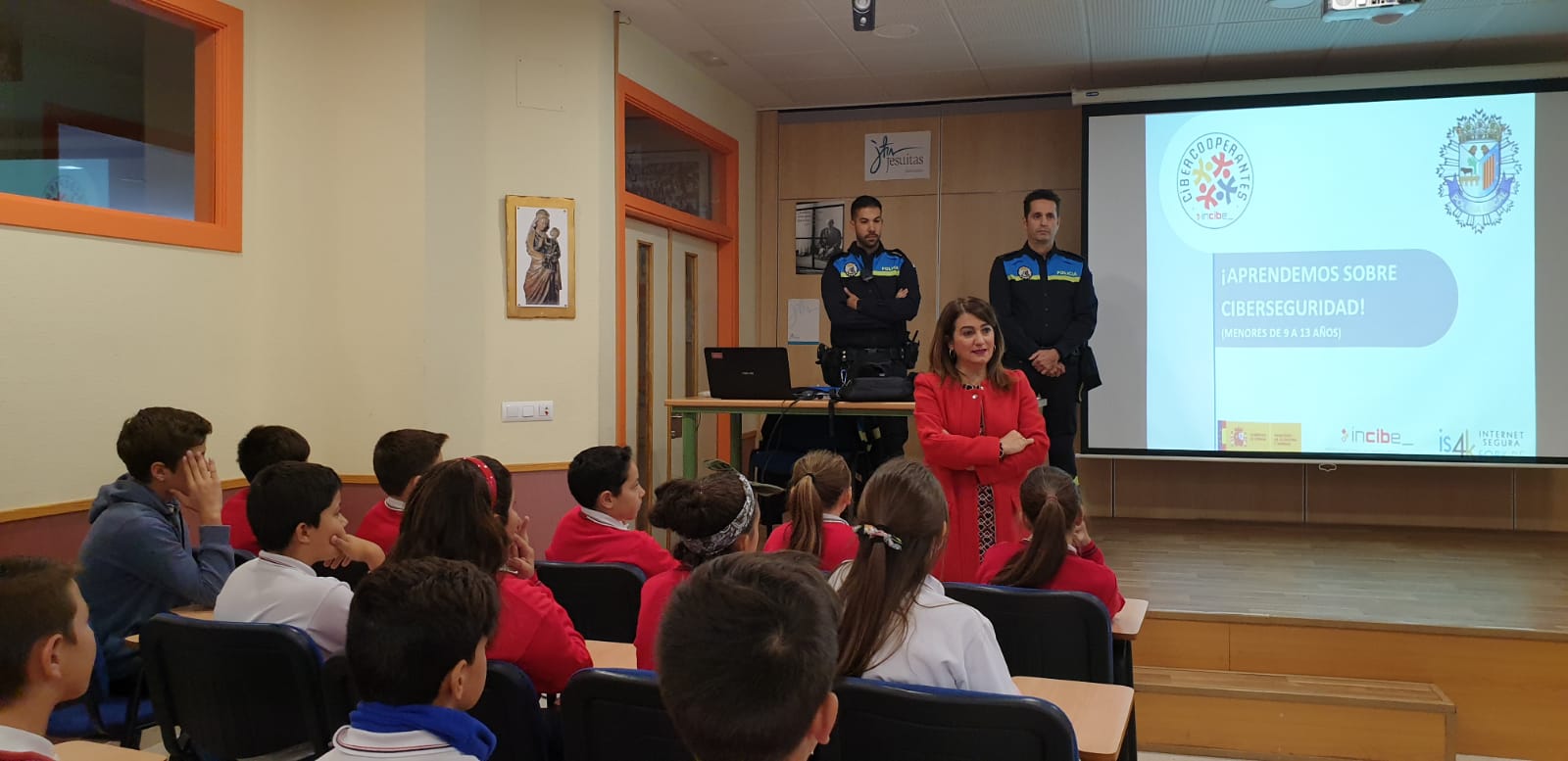 La concejala de Educacion  Maria Victoria Bermejo