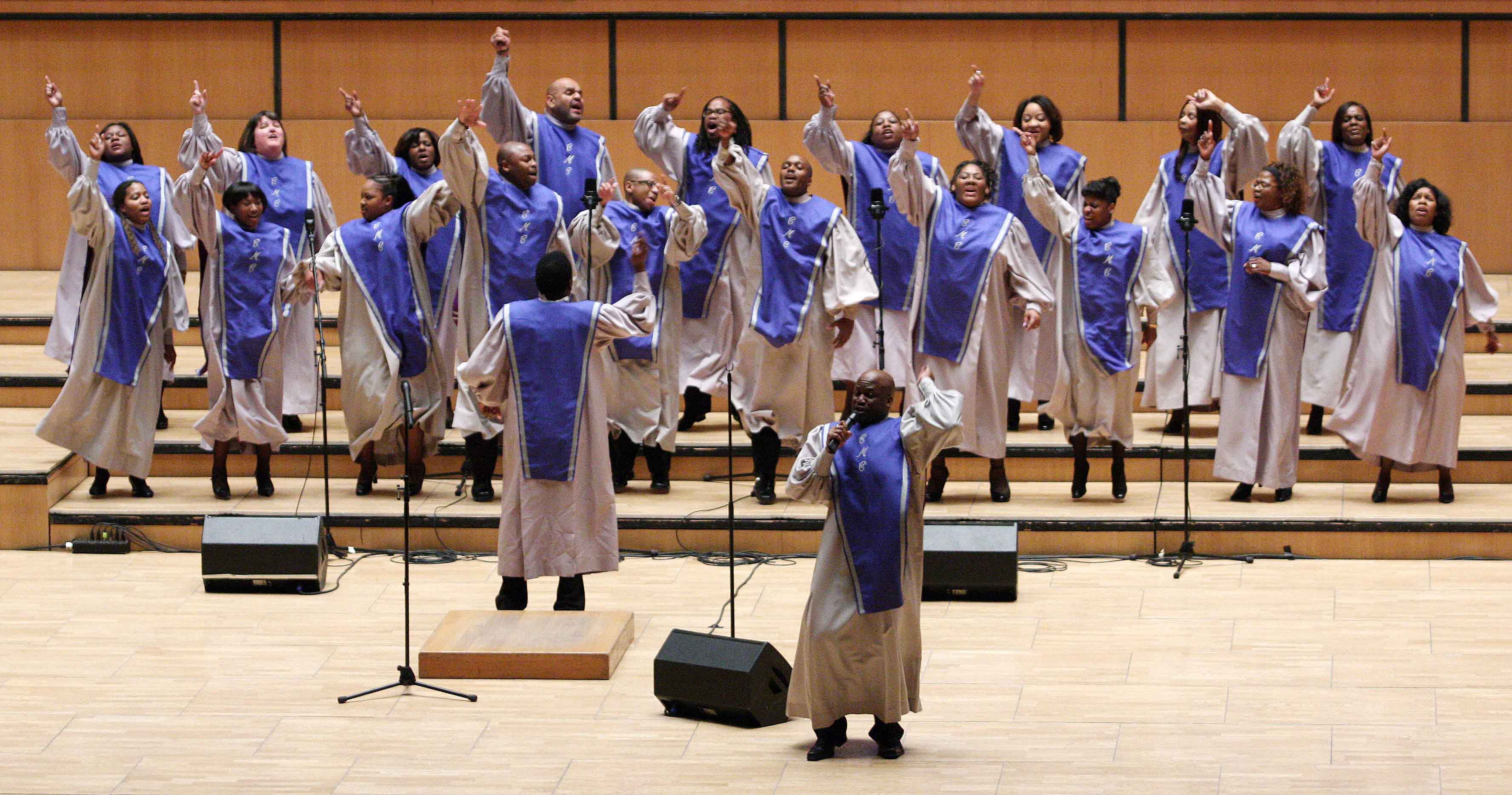 Espectaculo  Grandes del Gospel   interpretado por la Chicago Mass Choir
