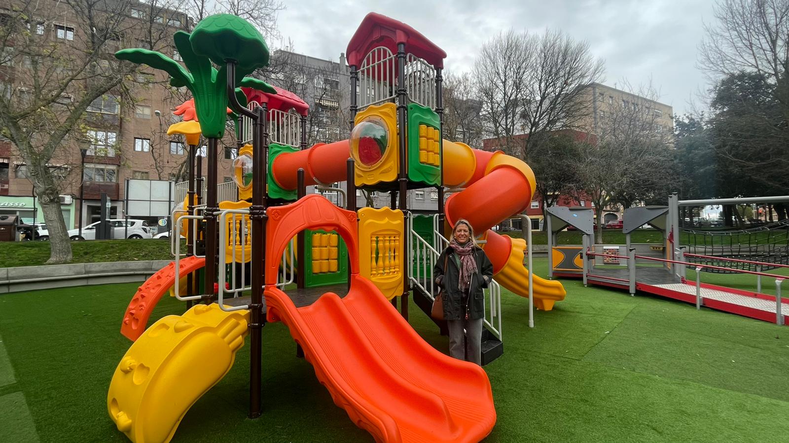 Ampliacion de la zona de juegos infantiles del Parque Picasso
