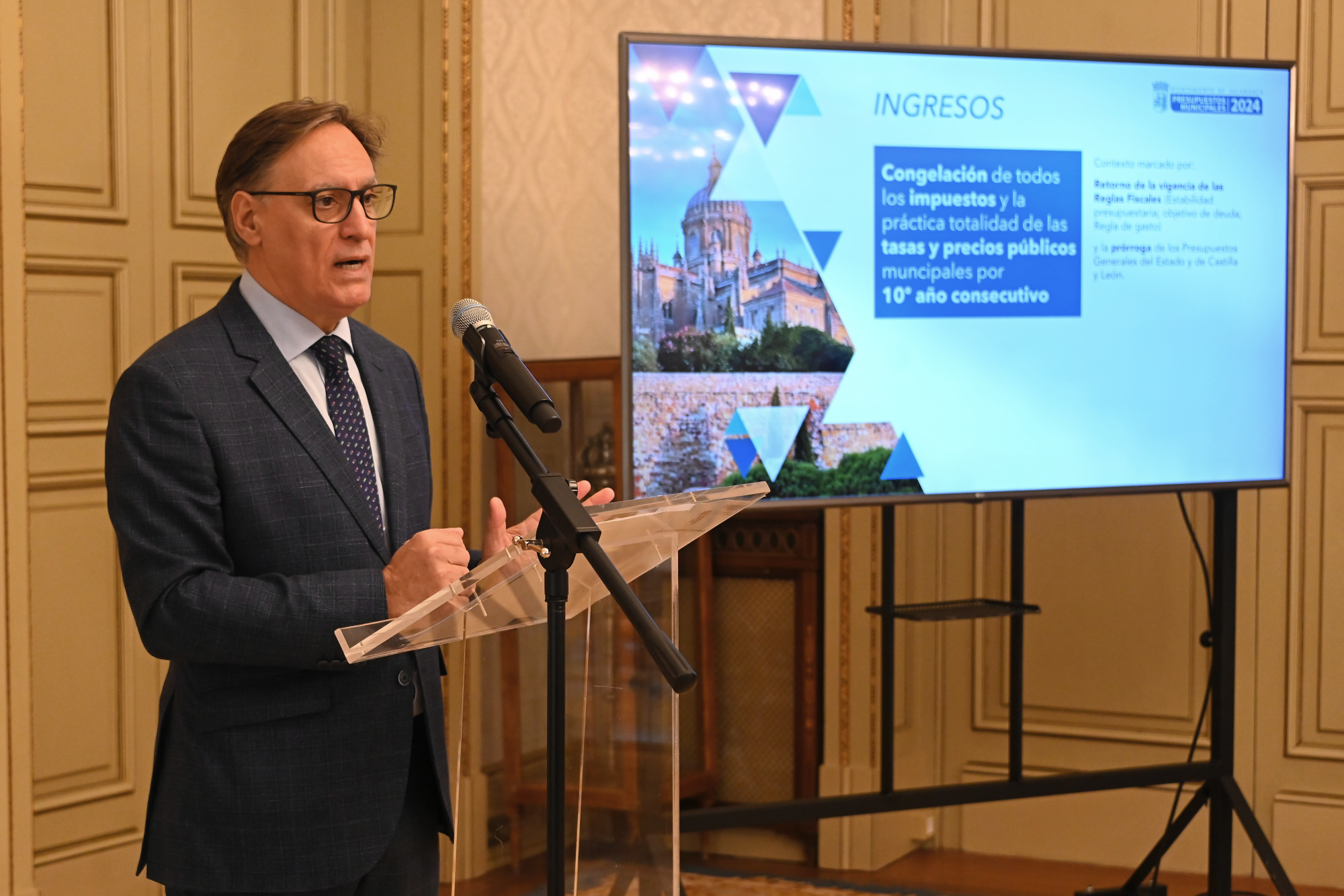Carlos Garcia Carbayo presenta el proyecto de presupuestos municipales para el ejercicio 2024
