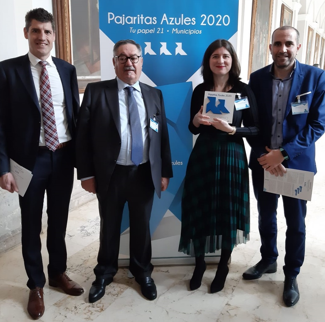 Miryam Rodriguez en la entrega de premios de las Pajaritas Azules