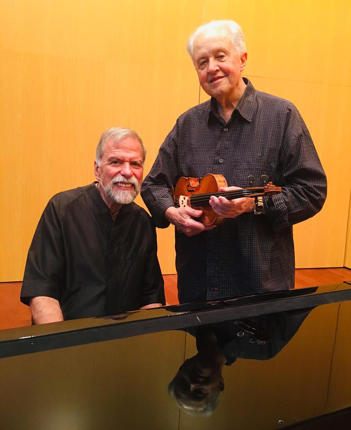 El violinista Nicolas Chumachenco y el pianista espanol Josep Colom