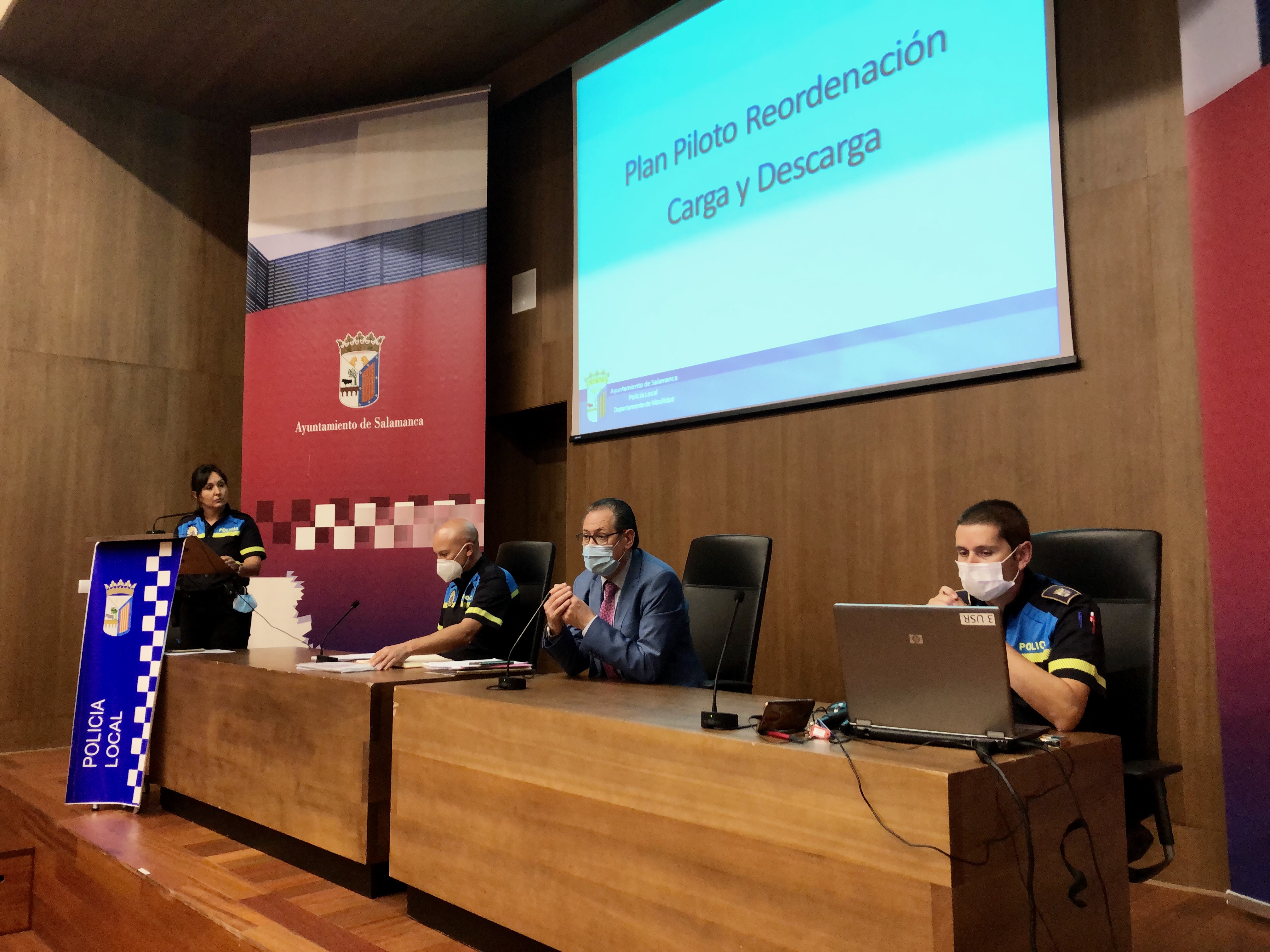 La reunion estuvo presidida por el concejal de Proteccion Ciudadana y Trafico  Fernando Carabias