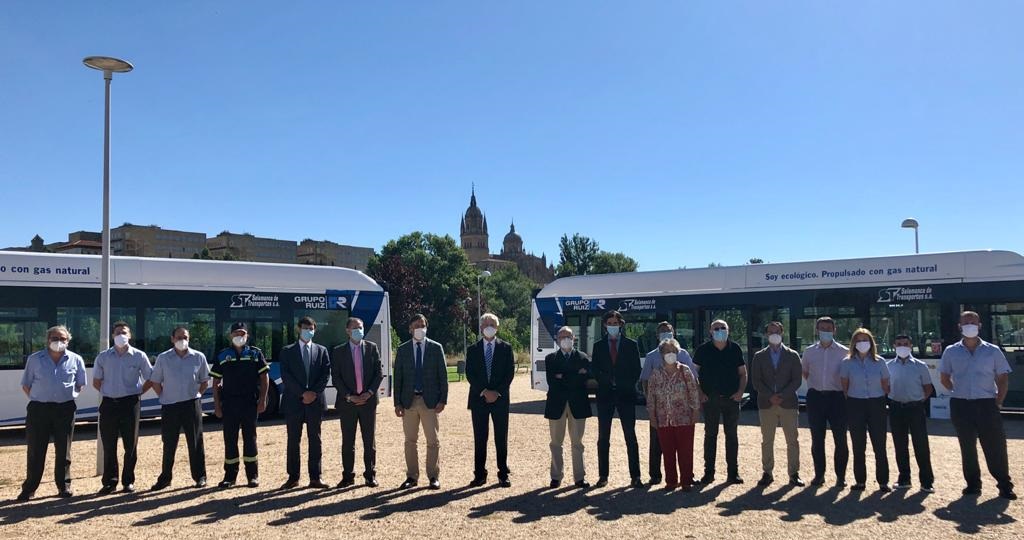 Presentacion de los nuevos autobuses en el Parque Elio Antonio de Nebrija