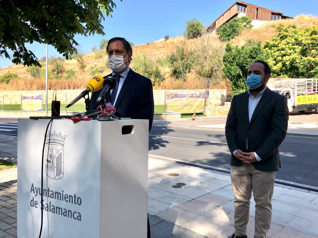 El alcalde  Carlos Garcia Carbayo  y el concejal de Fomento y Patrimonio  Daniel Llanos
