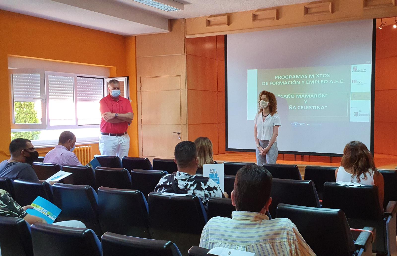 La concejala Ana Suarez en el Centro de Formacion y Orientacion Laboral