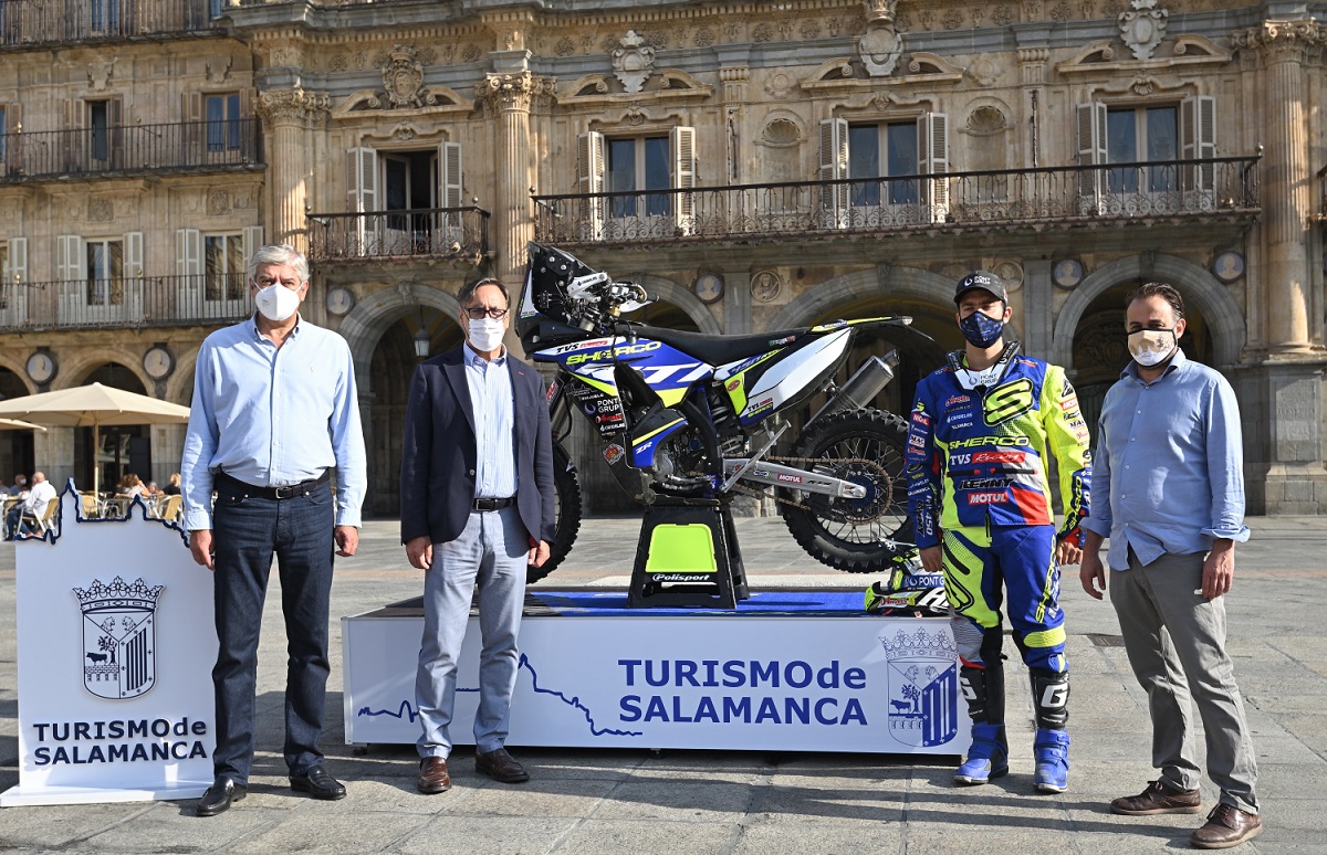 Presentacion de la moto de Lorenzo Santolino en la Plaza Mayor