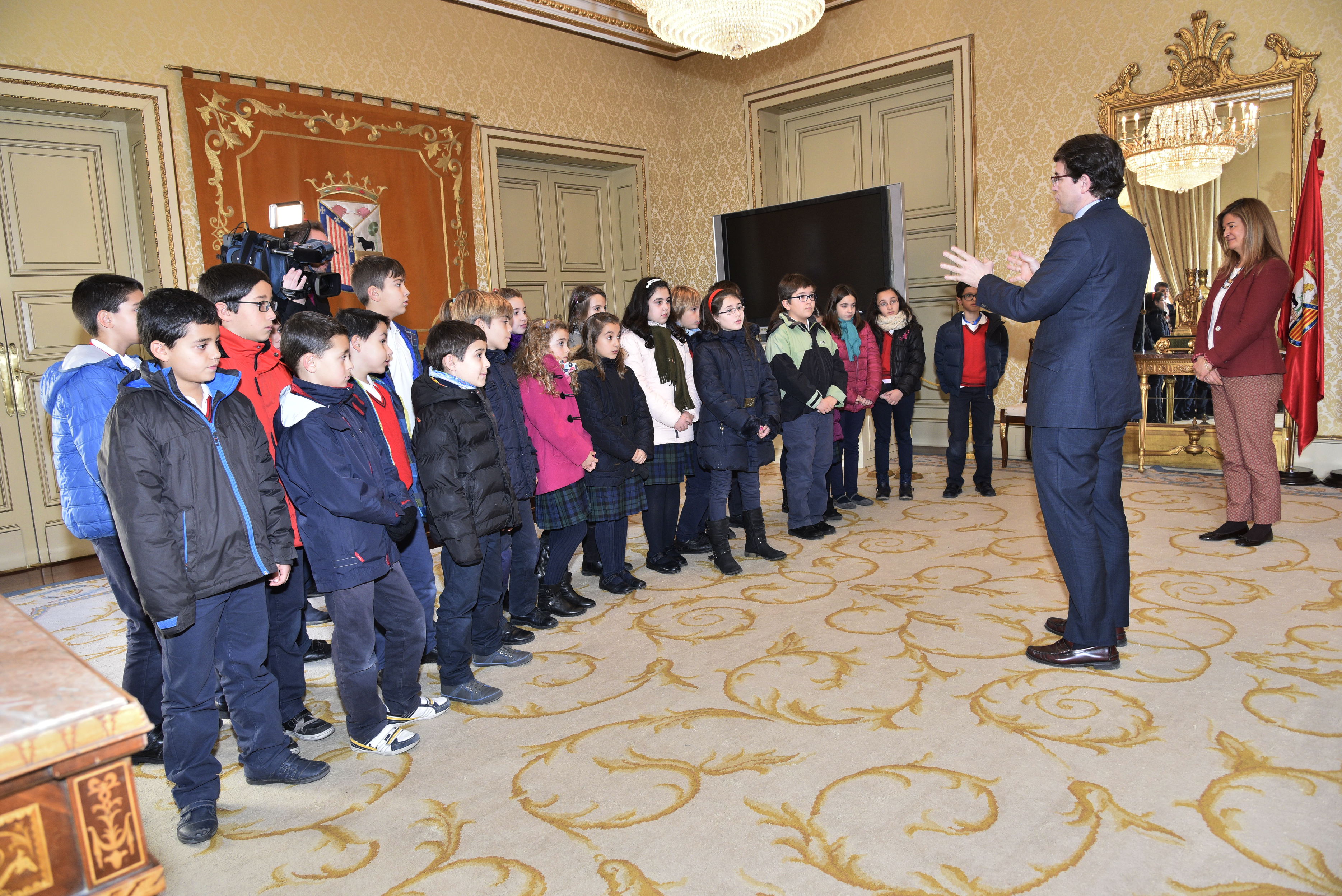 El alcalde ha recibido hoy a un grupo de escolares del Colegio San Estanislao de Kostka