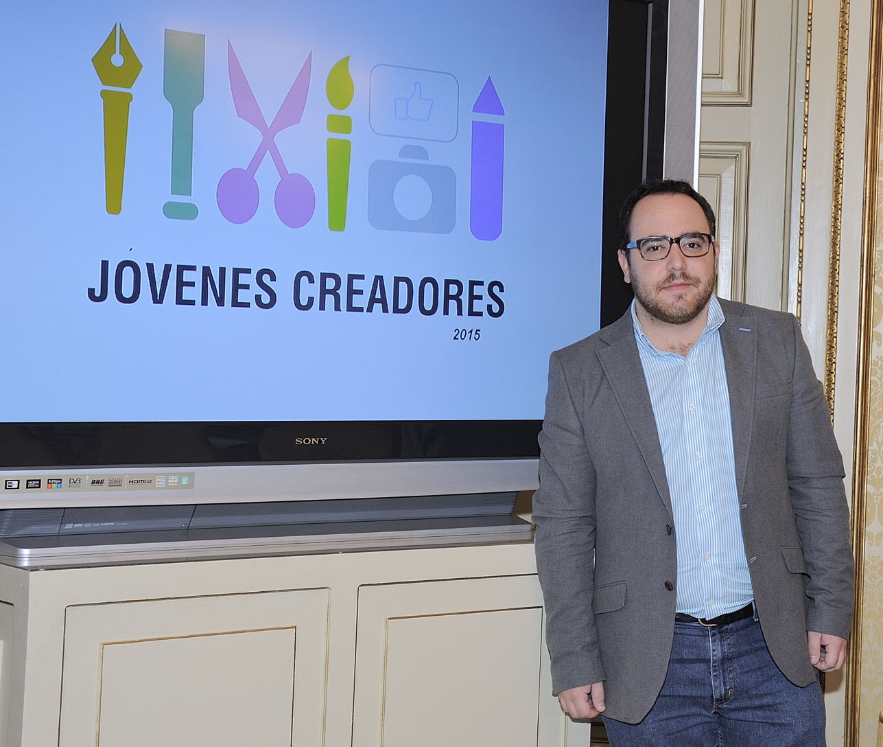 El concejal de Juventud  Daniel Llanos  ha inaugurado en el Espacio Joven la exposicion