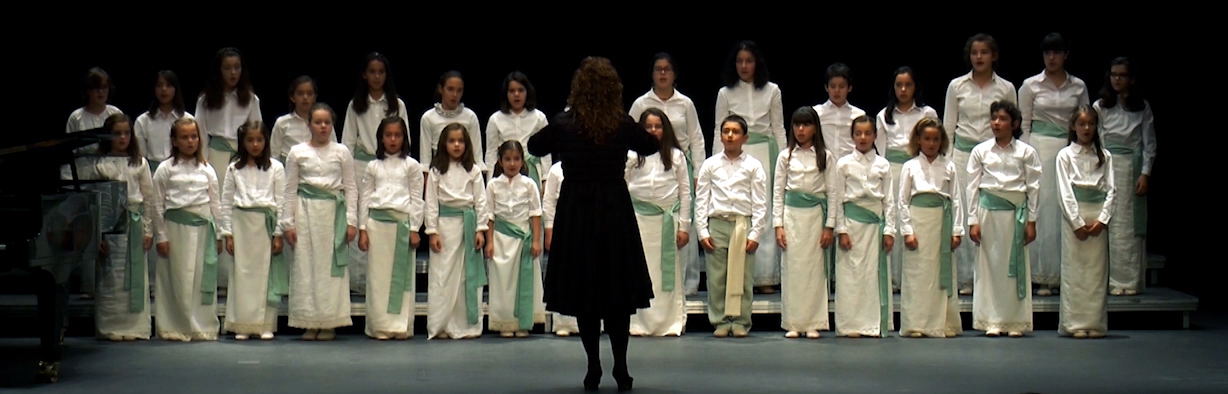Actuaran el Precoro  el Coro de Ninos y el Coro Juvenil que interpretaran  Children for peace