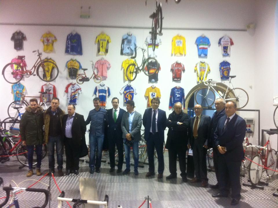 La presentacion de la exposicion ha contado con la presencia de destacados deportistas