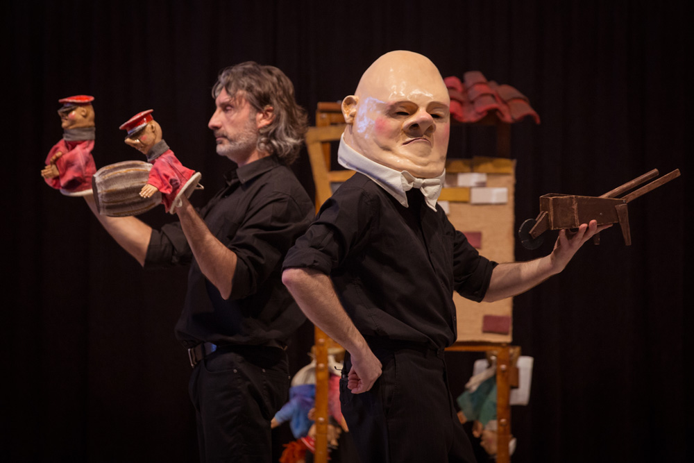 Eudad Ferre y Luca Ronga (Cataluna) pondra en escena esta obra de titere tradicional