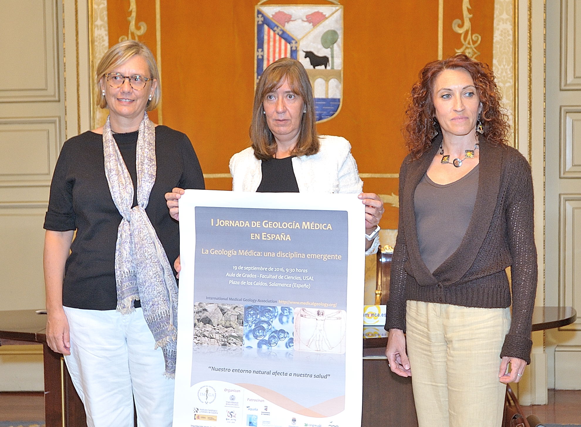 Elena Gimenez Forcada  Maria Jose Fresnadillo y Susana Timon Sanchez