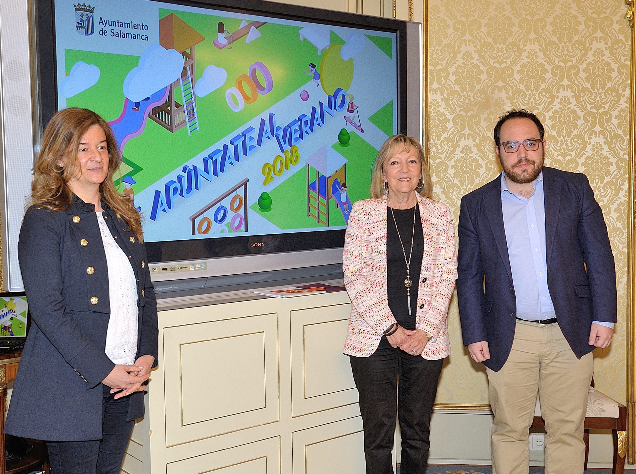 Cristina Klimowitz ha visitado hoy  en el CEAS Pizarrales  a algunos participantes