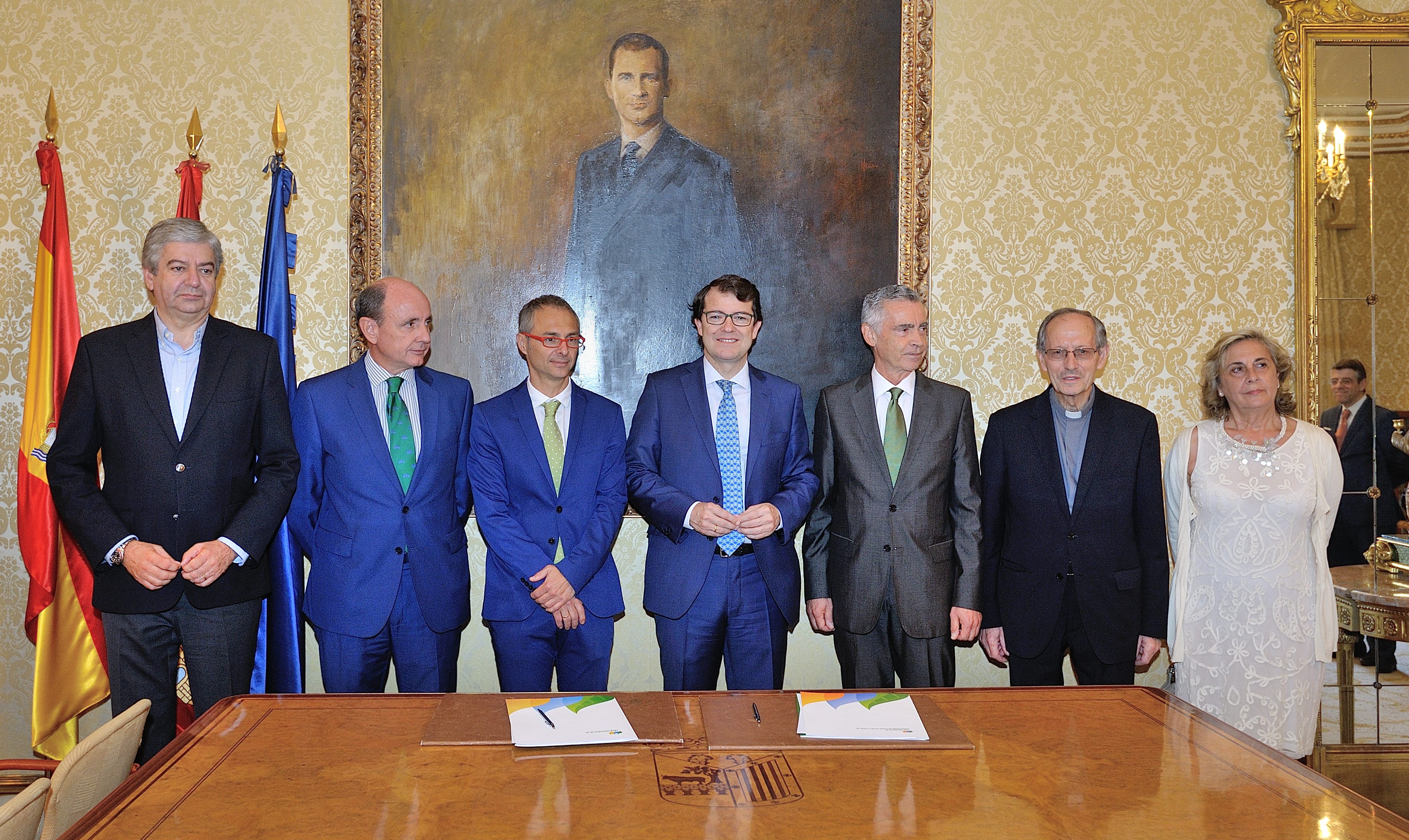 Firma de los convenios en el Ayuntamiento de Salamanca