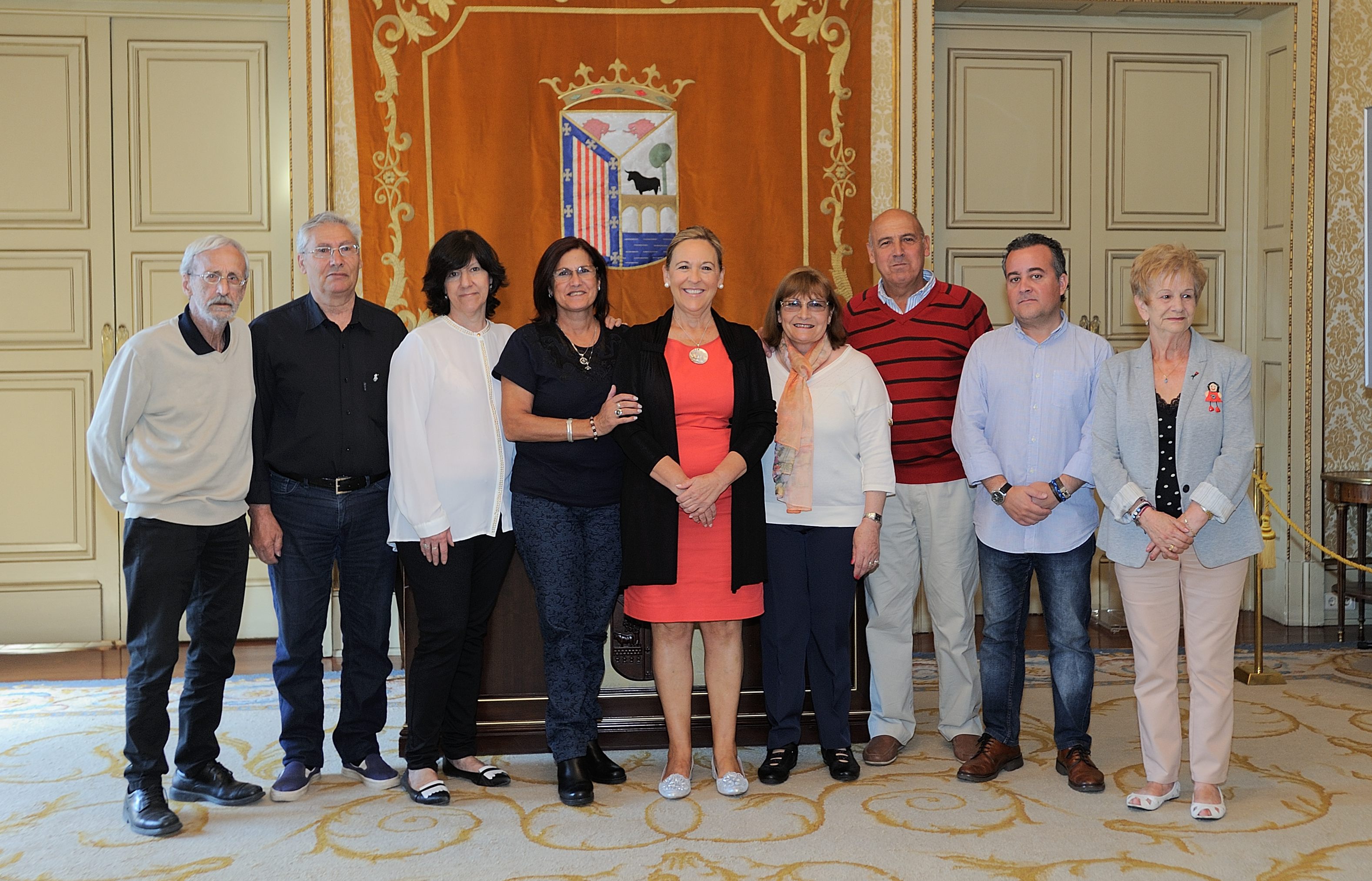 Los 7 participantes en el programa Operacion Anoranza se han despedido de Salamanca esta manana