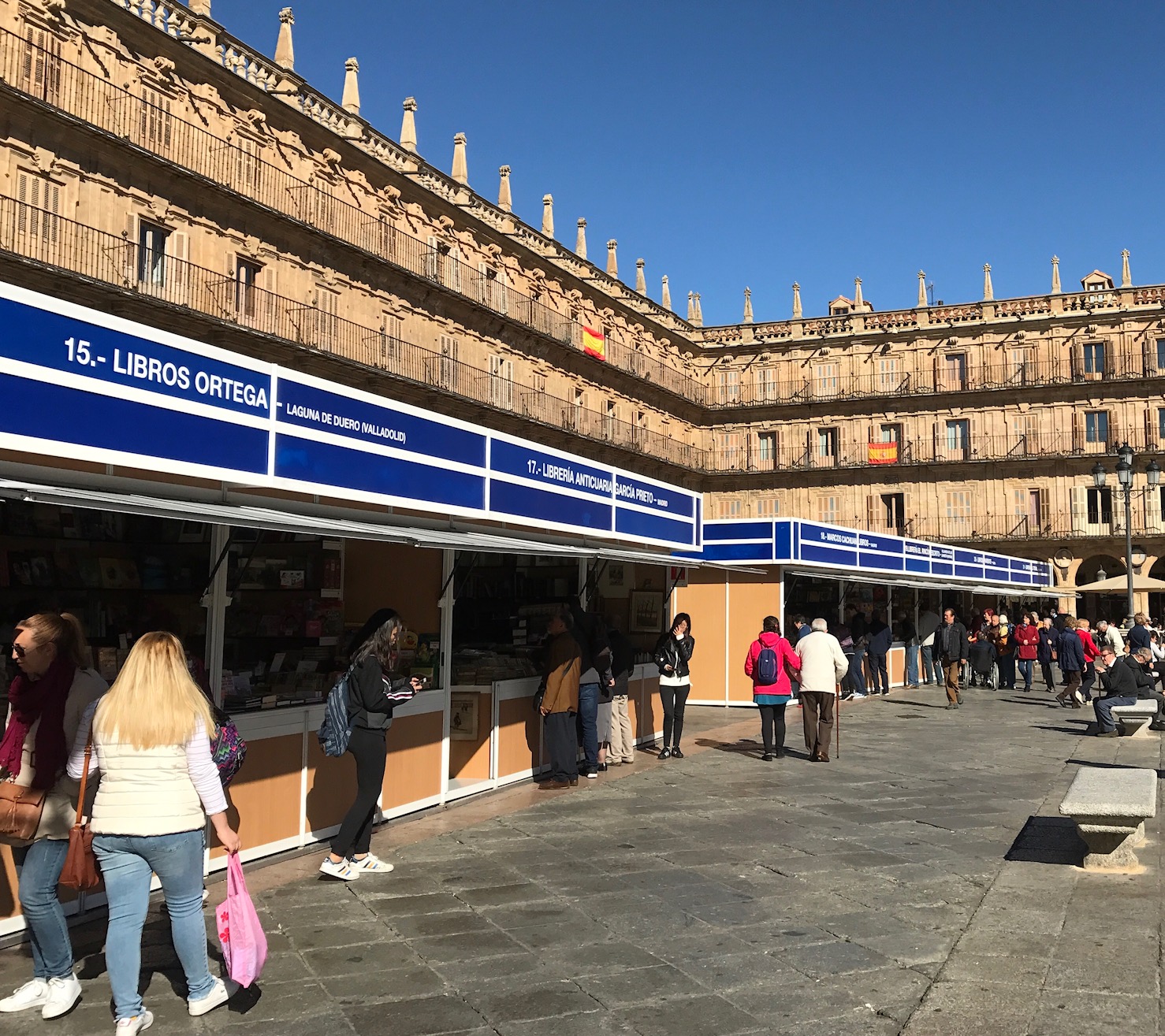 La Feria del Libro Antiguo reunira a 21 librerias en la Plaza Mayor