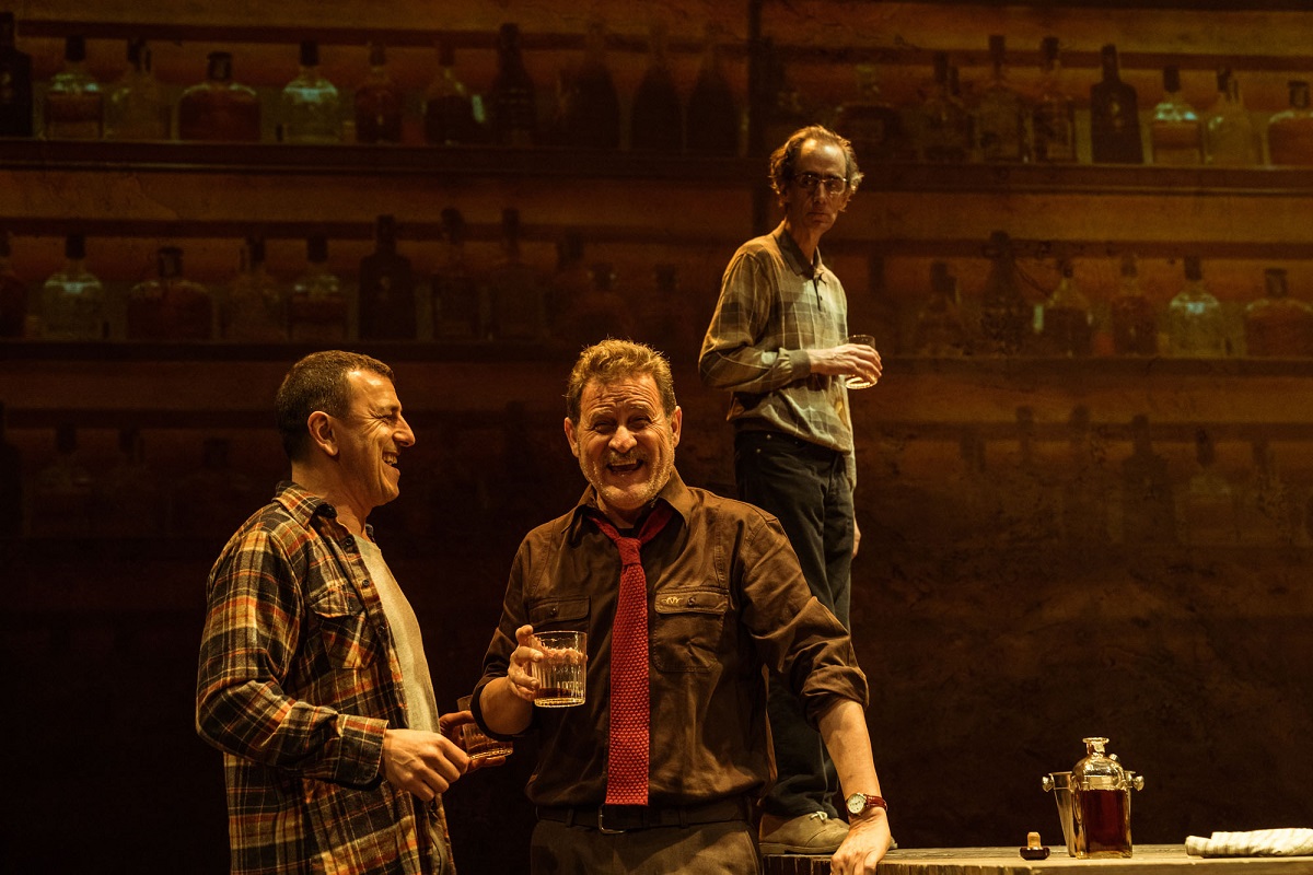 El Teatro Liceo acoge manana la representacion de la obra  En la orilla