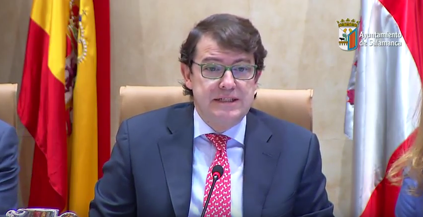 El alcalde de Salamanca durante la celebracion del debate sobre el estado de la ciudad