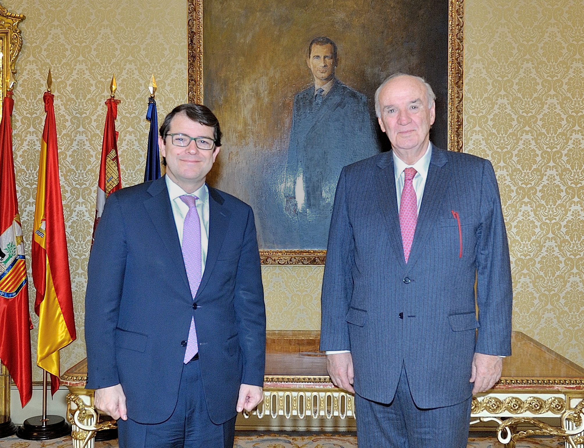 El alcalde de Salamanca y el embajador de Peru en Espana