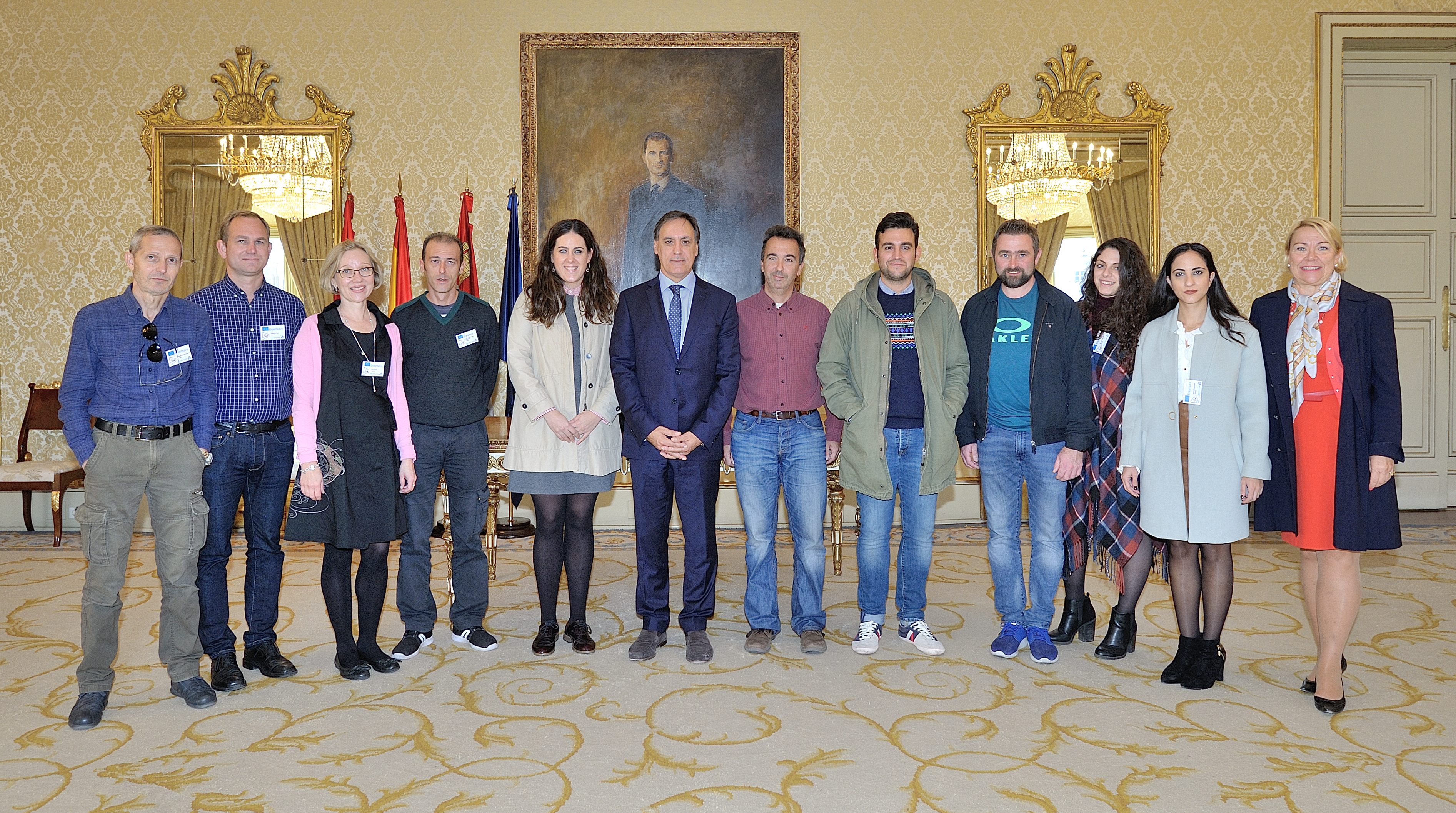 Grupo de profesores de diversos paises que participan en un proyecto educativo europeo