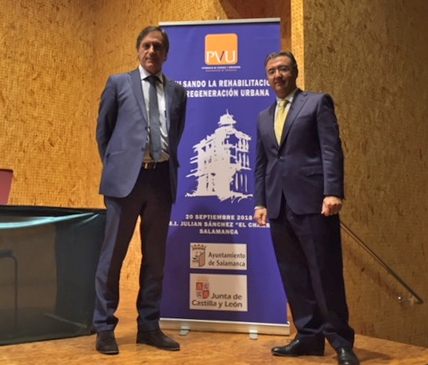 El concejal de Fomento y el director gral. de vivienda  arquitectura y urbanismo de la junta cyl