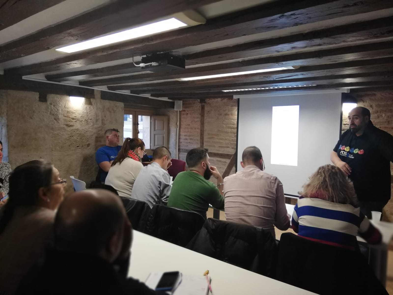 Iniciativa enmarcada dentro del Plan de actuacion para la promocion del comercio local