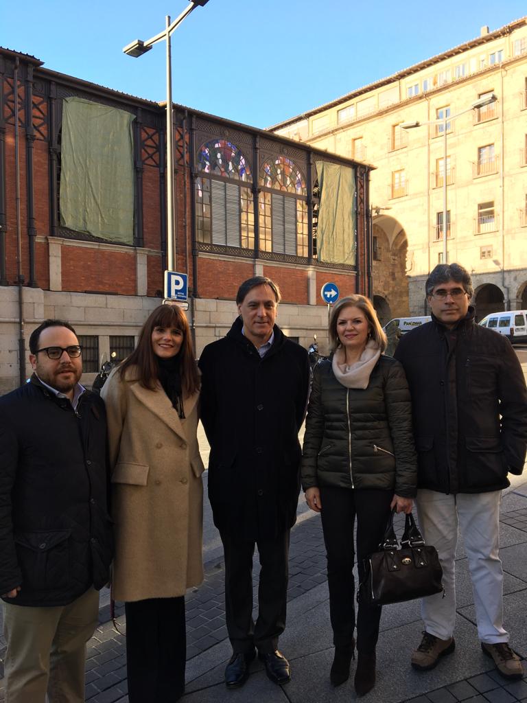 Las obras para potenciar la imagen del Mercado Central de Abastos transcurren a buen ritmo