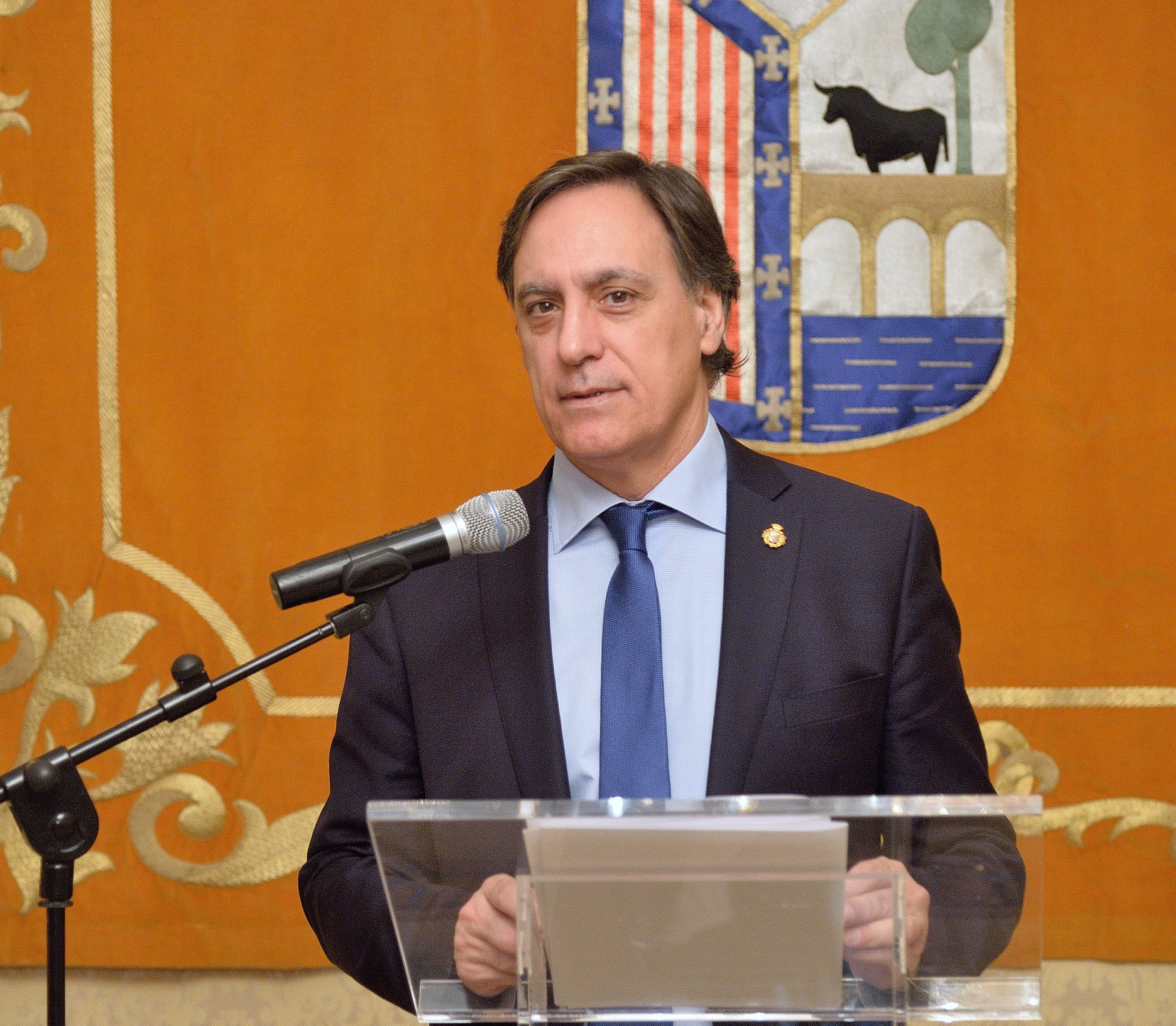 El alcalde de Salamanca  Carlos Garcia Carbayo  en la presentacion del Presupuesto Municipal
