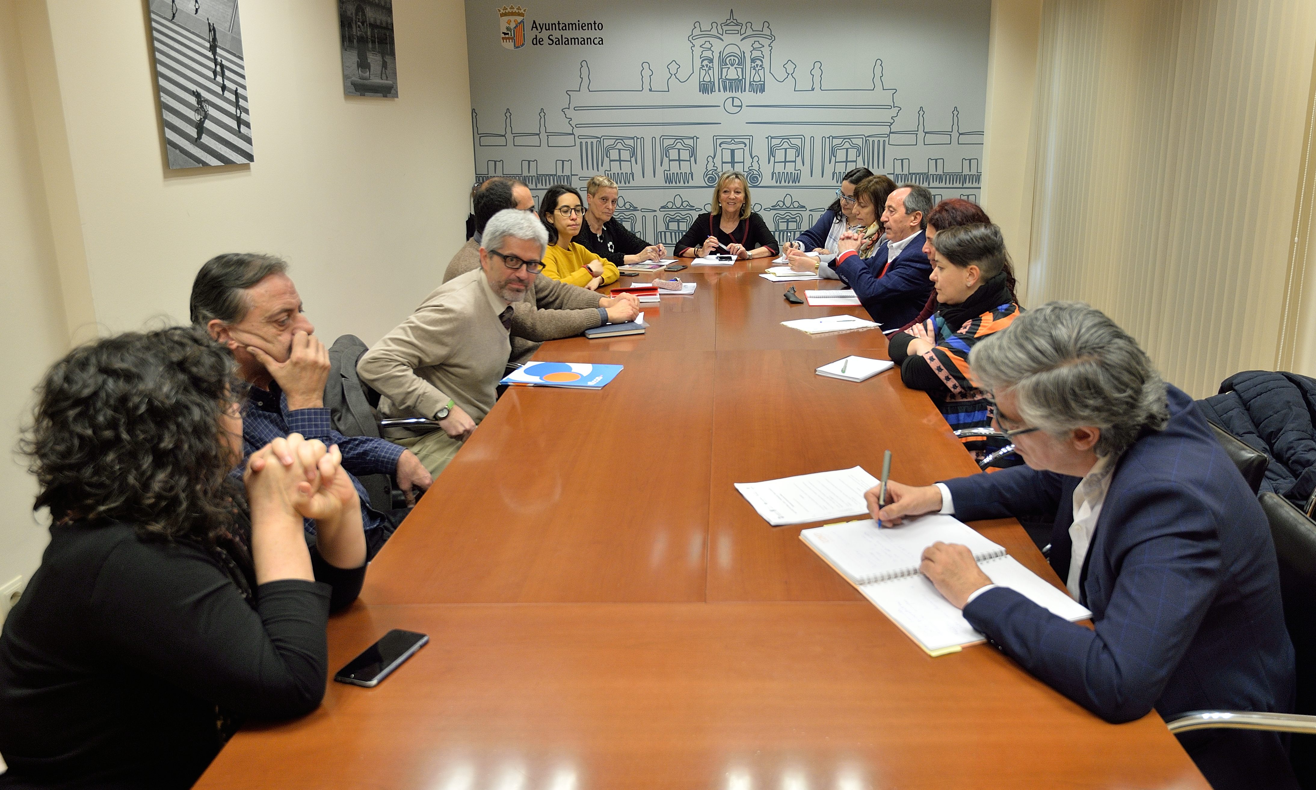 Un momento de la reunion  delos miembros del Pacto
