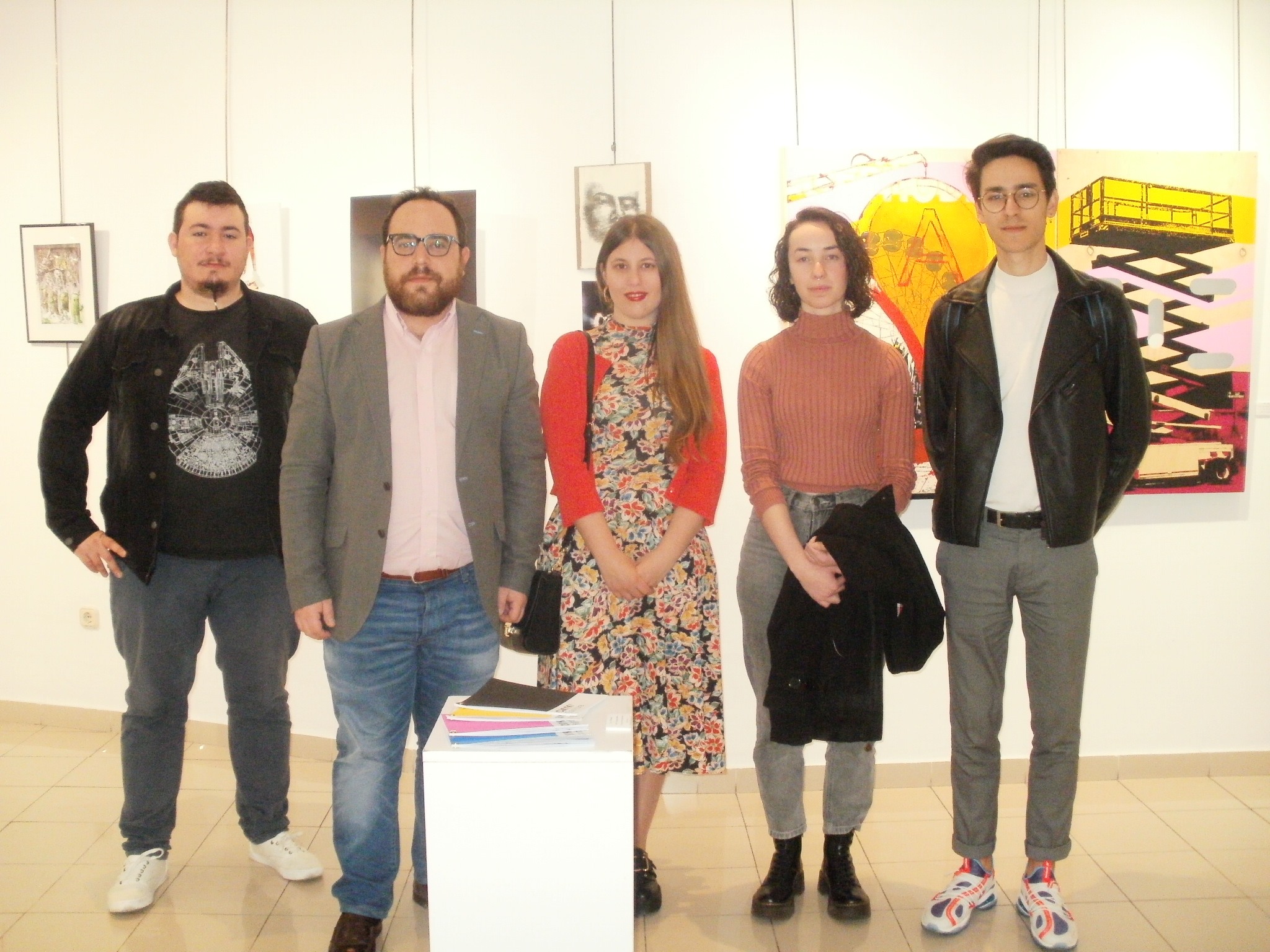 El concejal de Juventud  Daniel Llanos  en la inauguracion de la exposicion