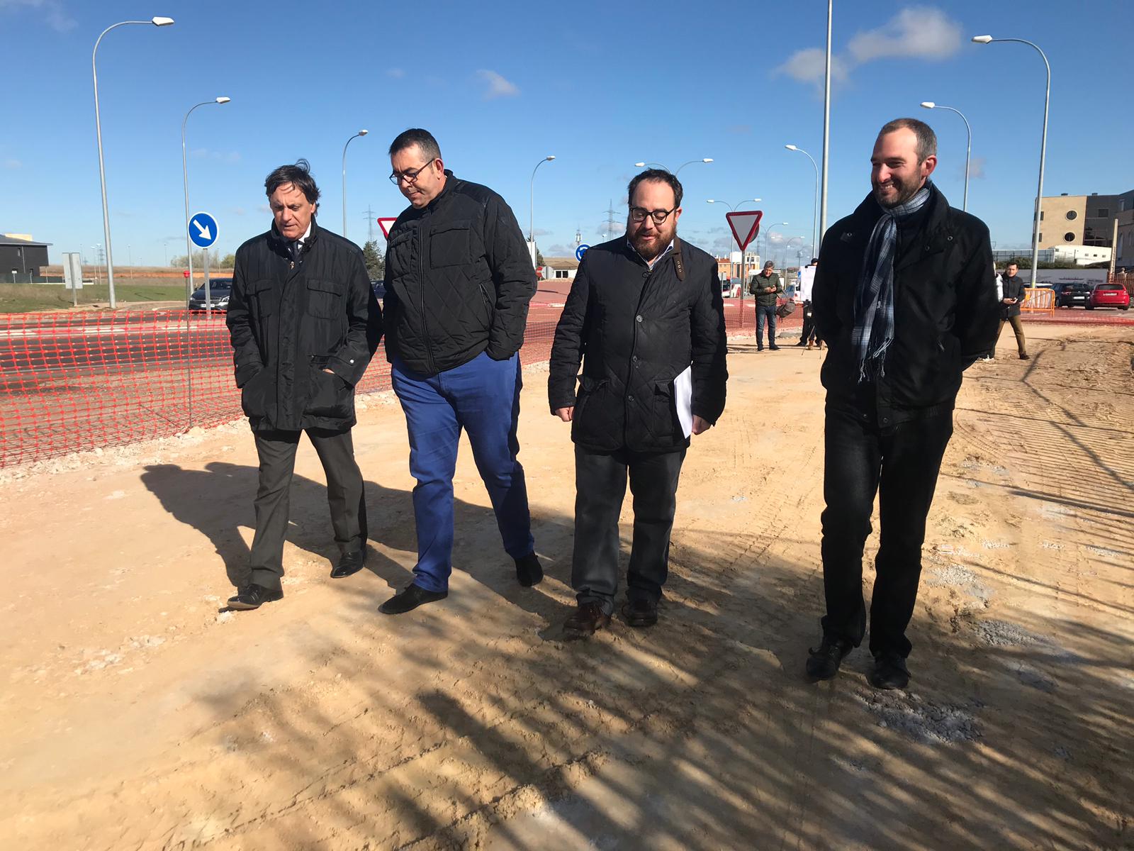 El alcalde de Salamanca  en la visita a las obras