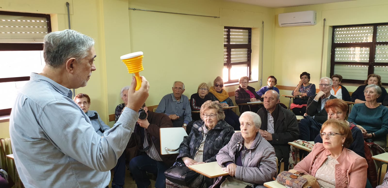 Imagen de archivo de un taller sobre los dispositivos para actuar en caso de atrangantamiento