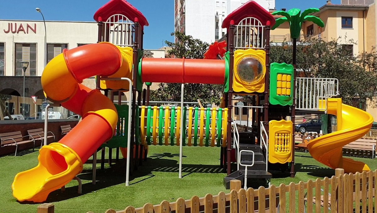 Uno de los juegos en el Parque Julian Sanchez  El Charro