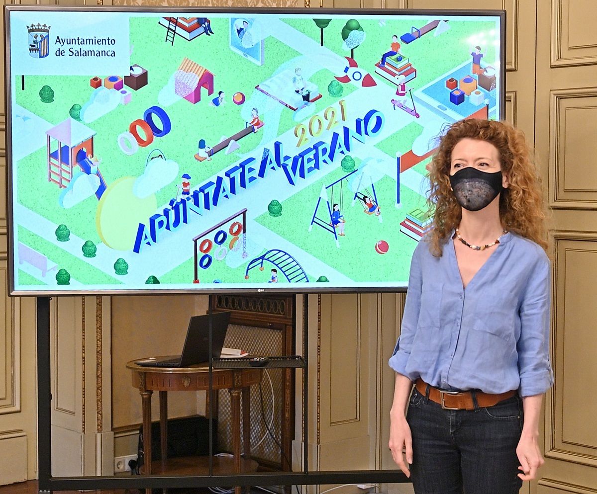 Ana Suarez en la presentacion de la campana  Apuntate al Verano
