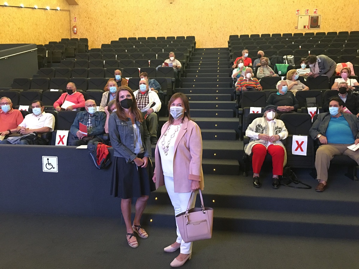 Almudena Parres e Isabel Macias en la Jornada
