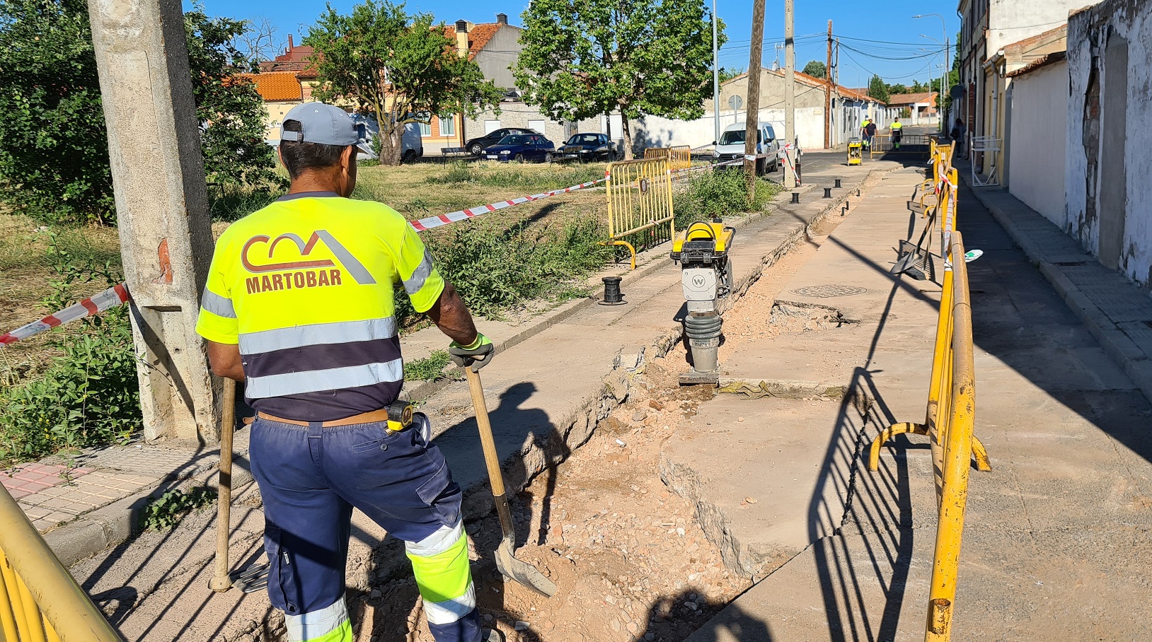 Renovacion de redes de agua en la calle Juan Manso