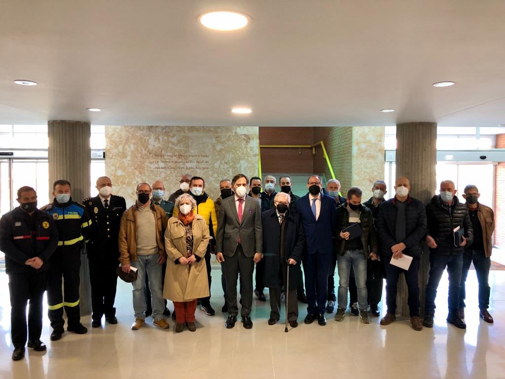 El alcalde en el acto de reconocimiento a los bomberos
