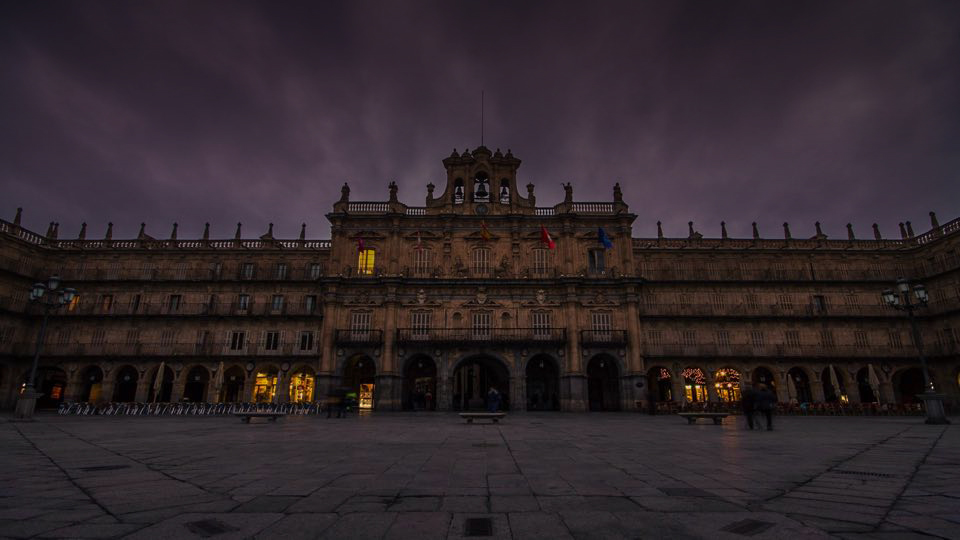 Imagen de la Plaza Mayor sin iluminacion artistica