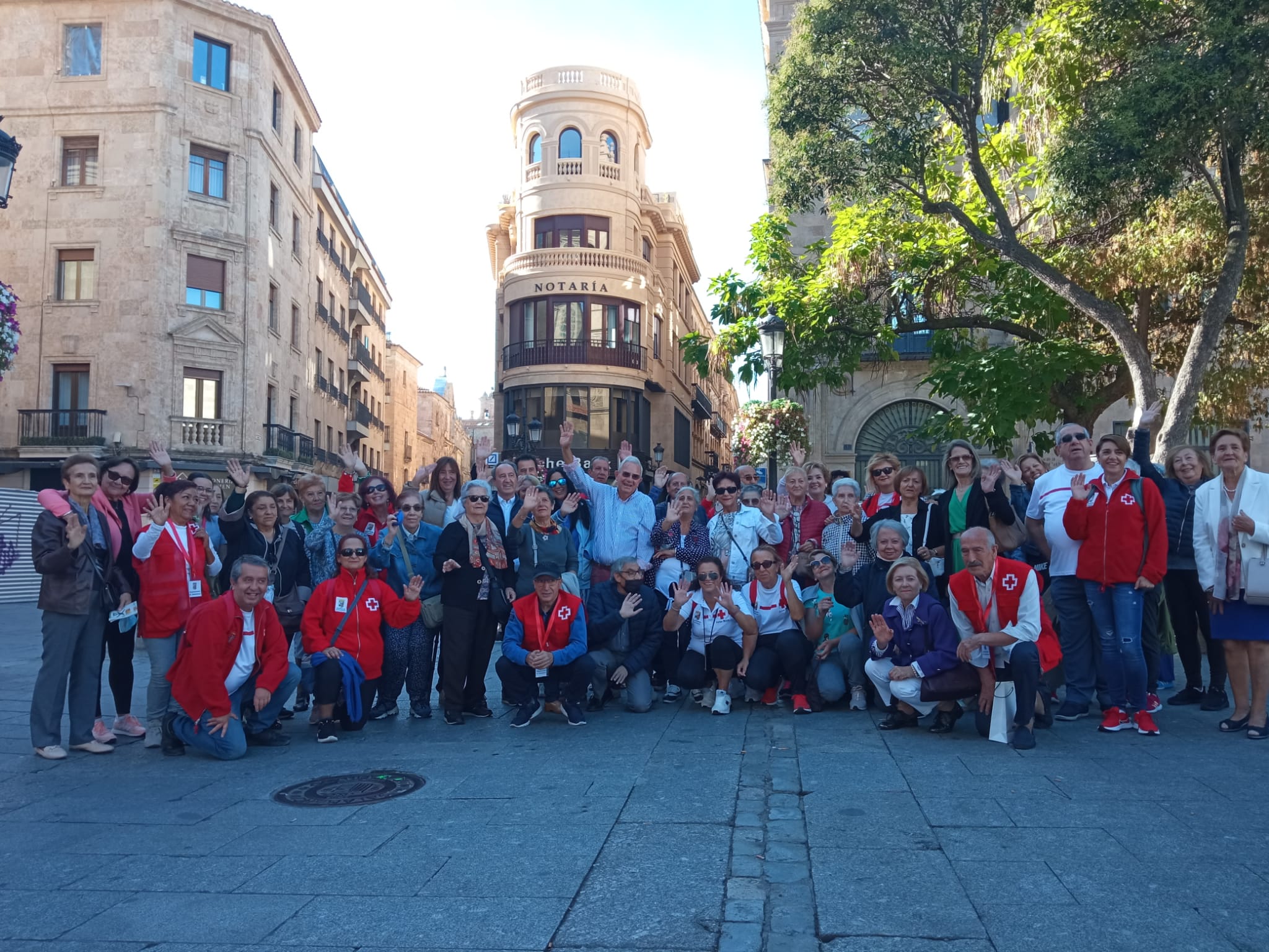 Participantes en el paseo inaugural de  Ponte en marcha. ganaras salud
