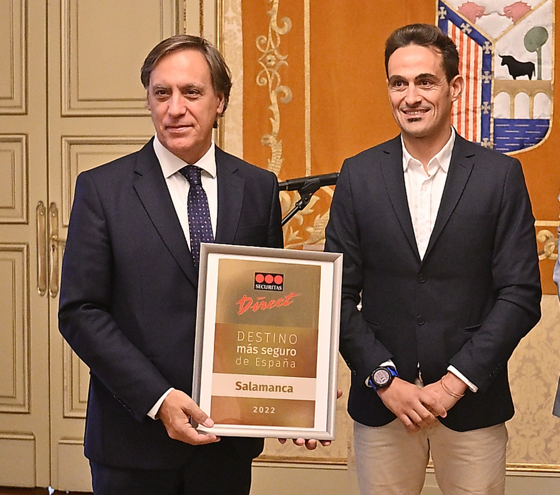 Garcia Carbayo recoge el reconocimiento a Salamanca como una de las ciudades mas seguras de Espana