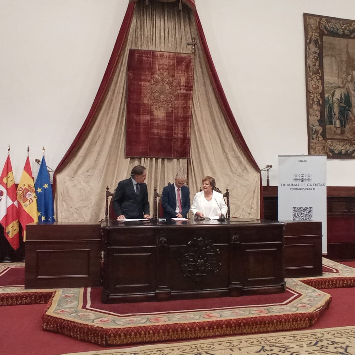 Apertura del Seminario sobre igualdad de genero en el Paraninfo de la Universidad