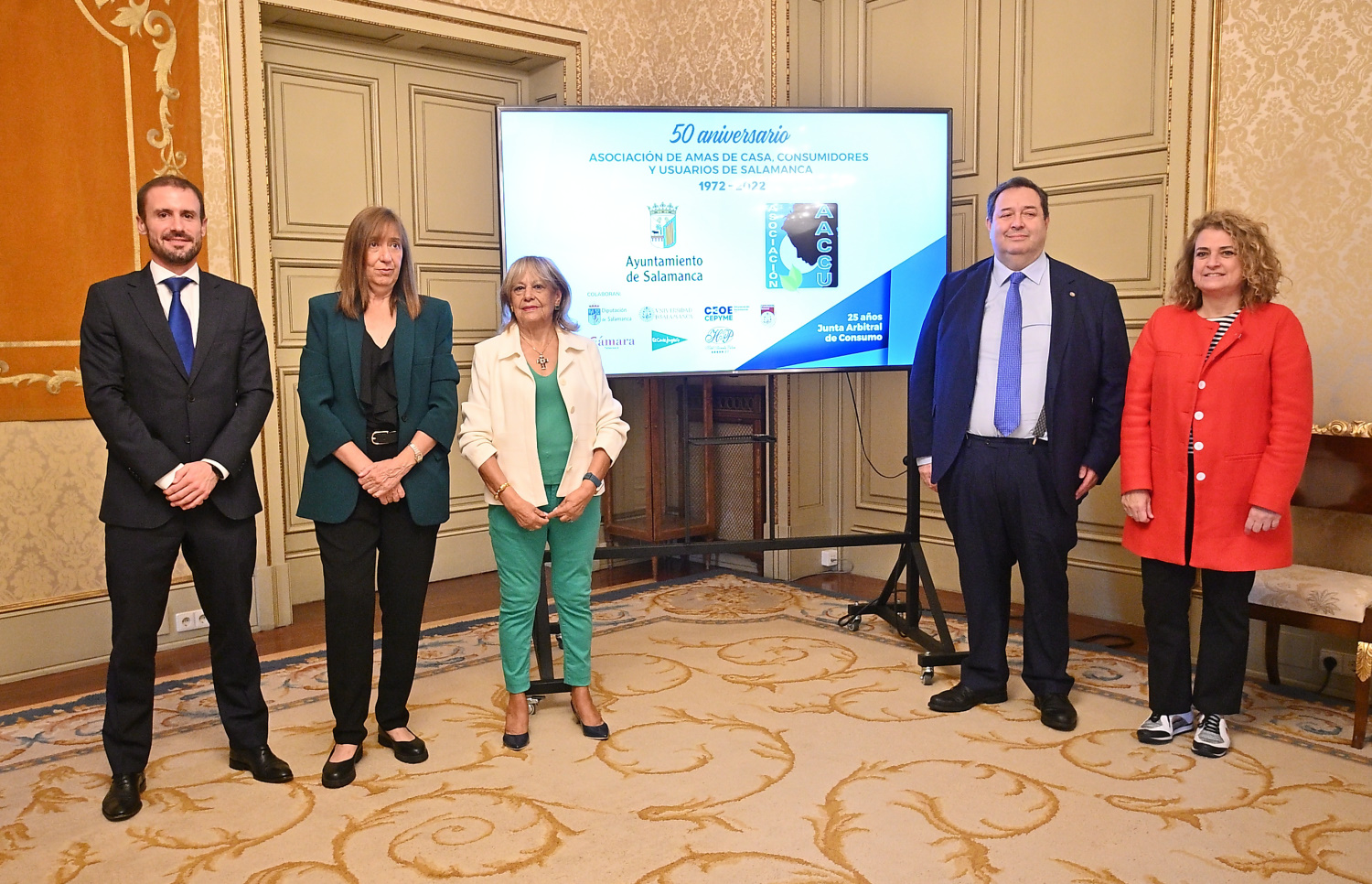 Adrian Rodriguez  Maria Jose Fresnadillo  Gracia Sanchez  Benjamin Crespo y Ana Martin