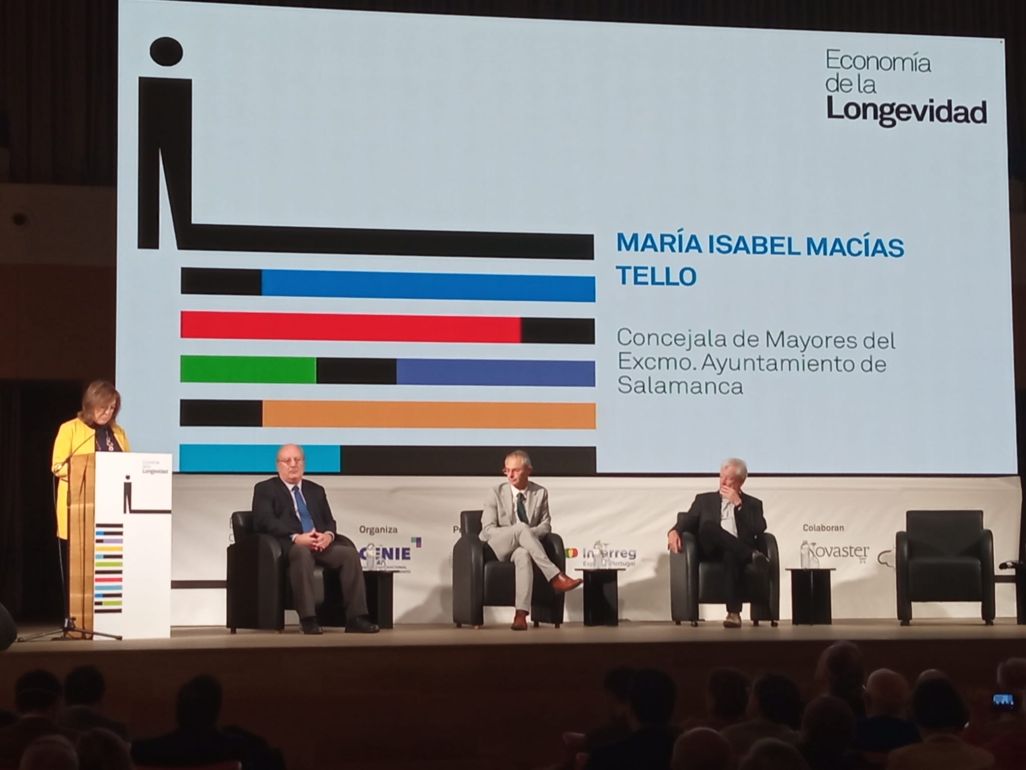Isabel Macias en la inauguracion del  I Congreso Internacional Economia de la Longevidad