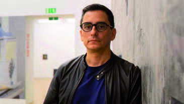Andres Duque clausura la decima temporada de Visiones Contemporaneas en el DA2